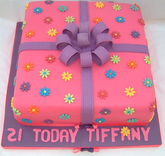 Gift Box Cake « Party Fun